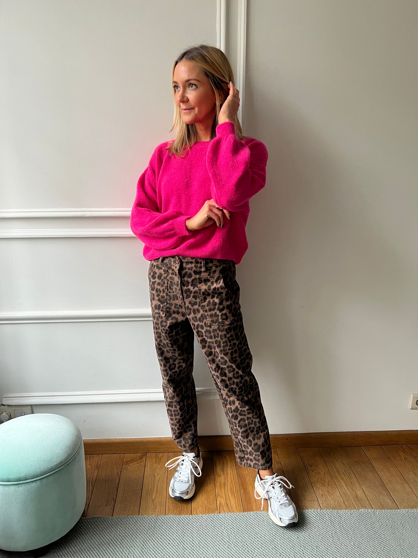 PINK SWEATER