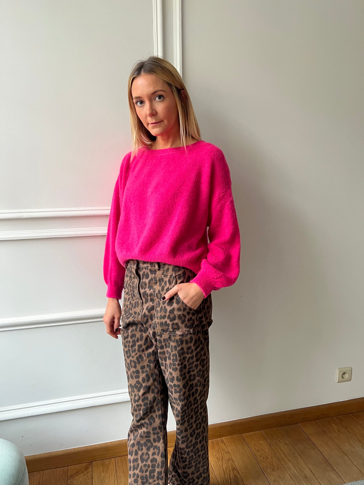 PINK SWEATER