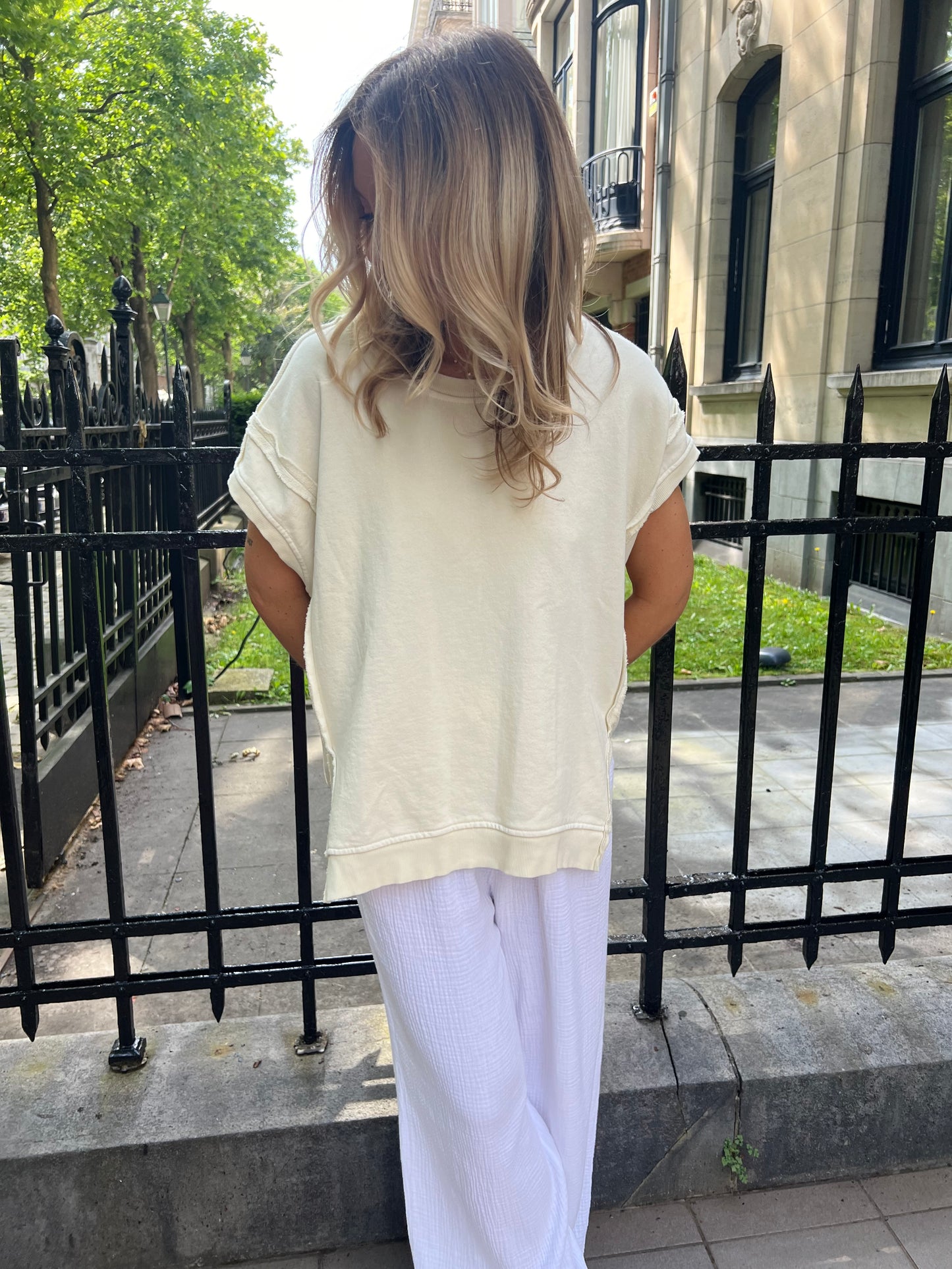 Sweat loose sans manches écru