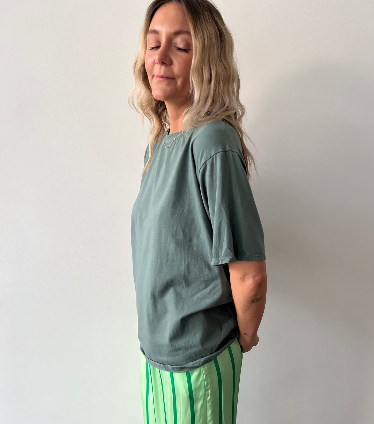 Basic tee kaki