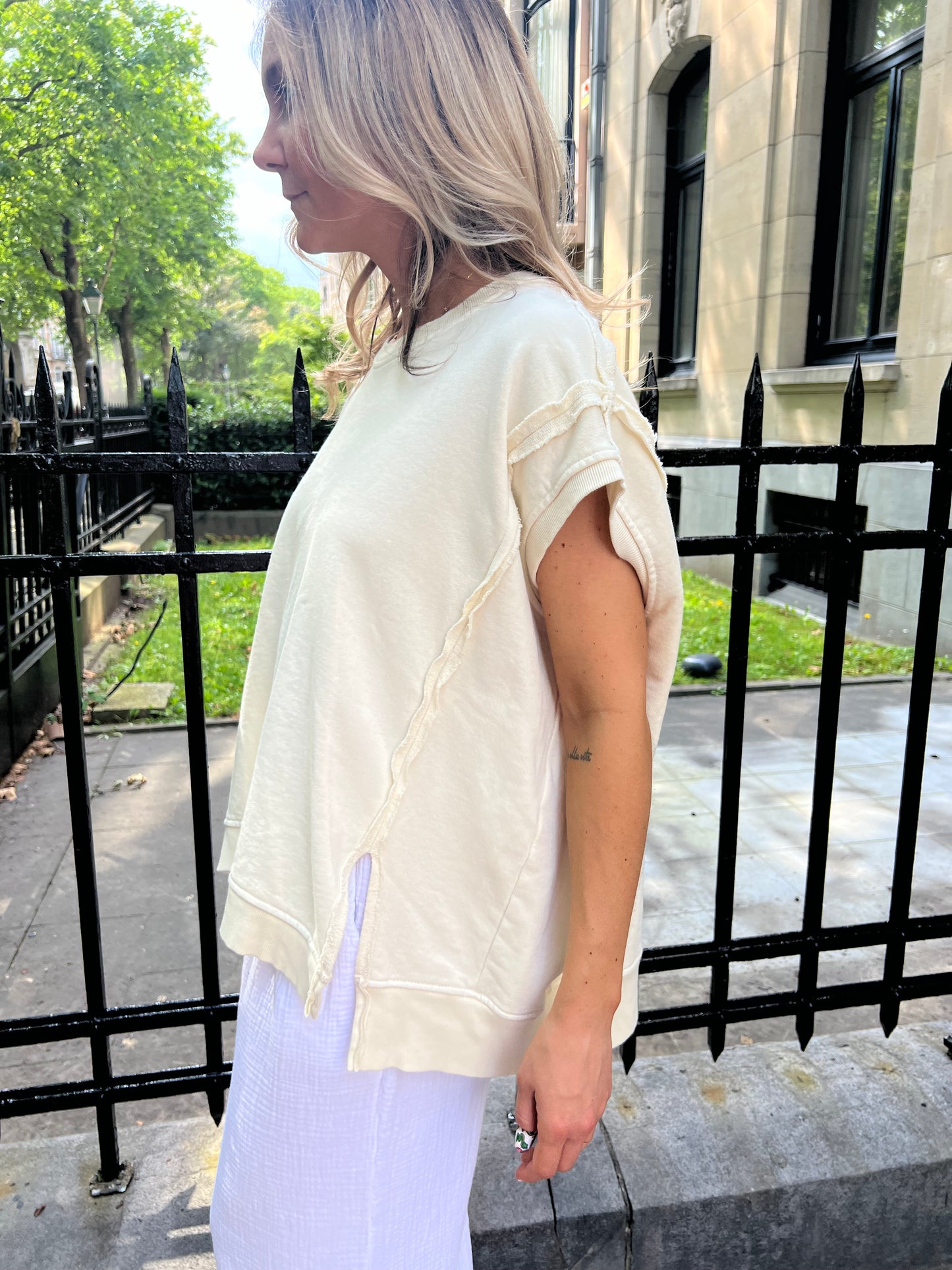 Sweat loose sans manches écru