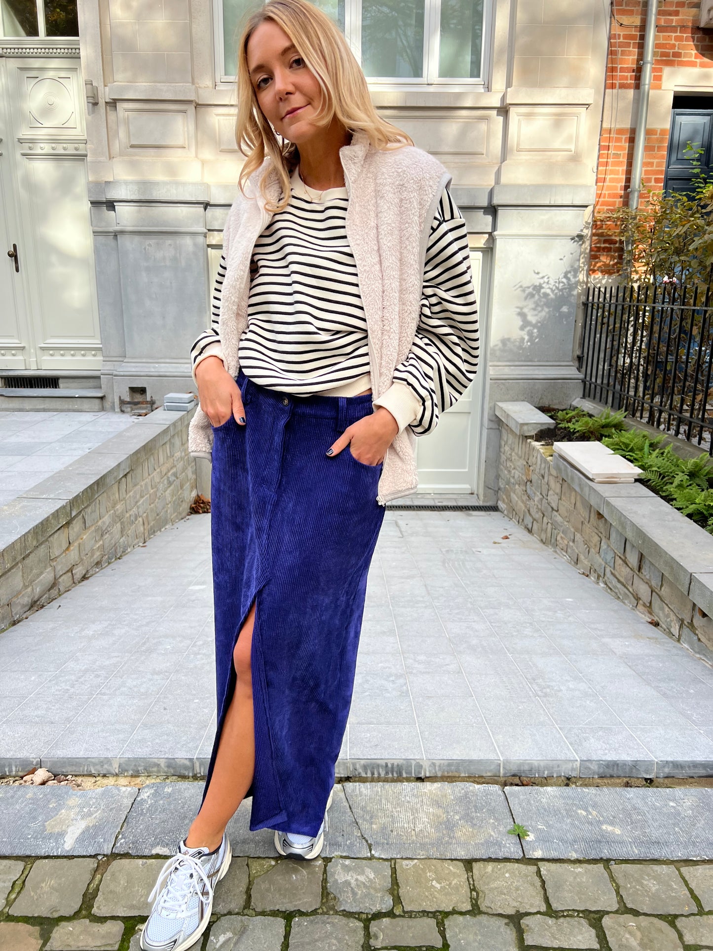 VELVET LONG SKIRT