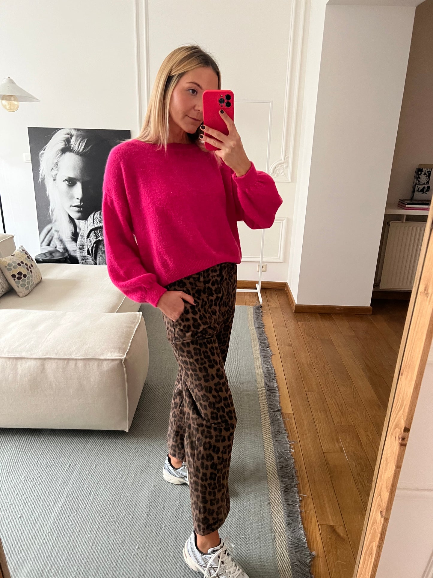 PINK SWEATER