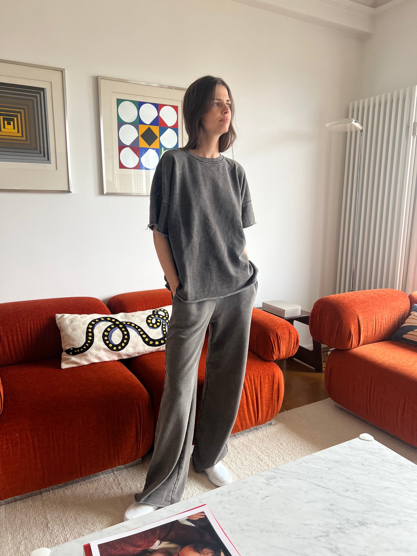 SWEAT-TEE GREY