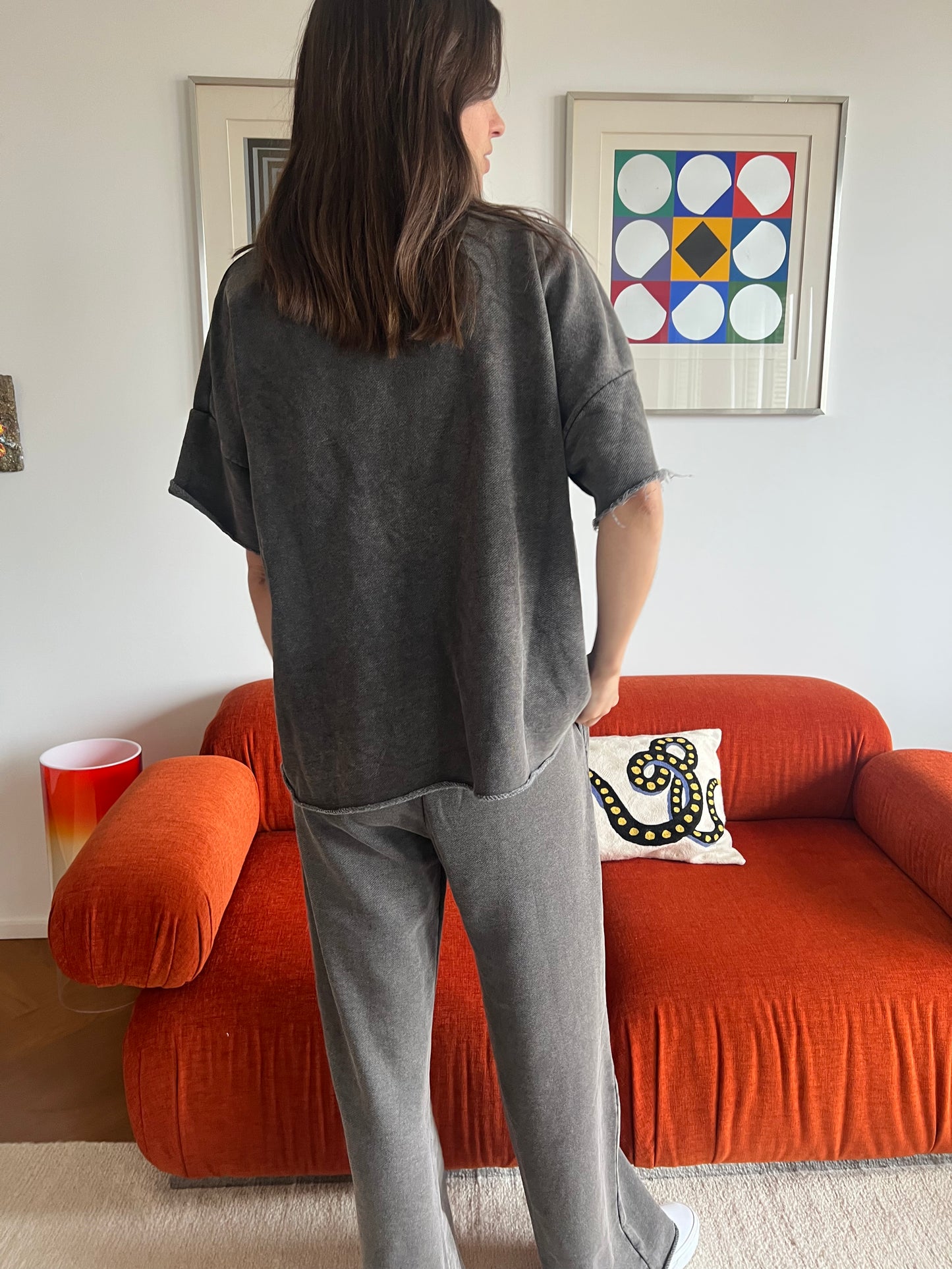 SWEAT-TEE GREY