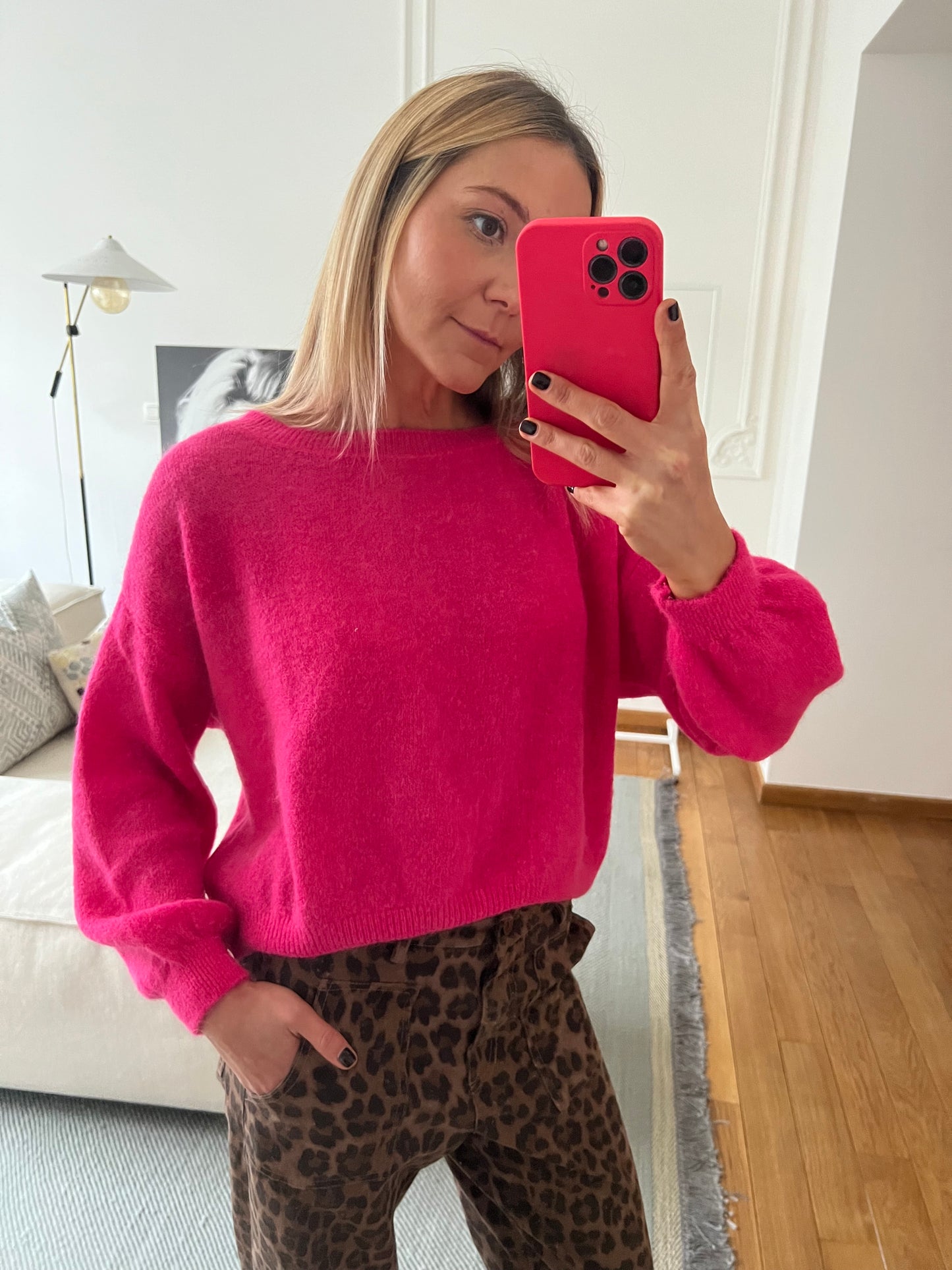 PINK SWEATER