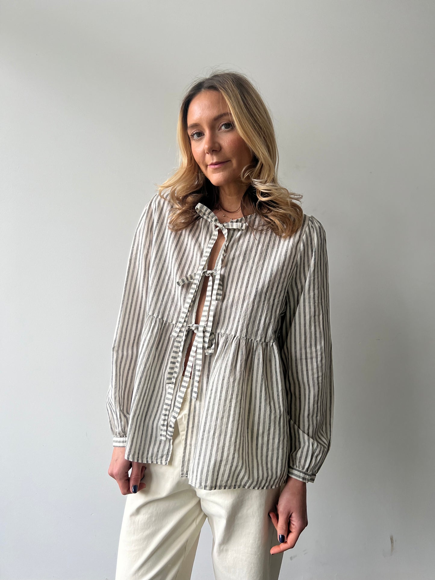 RIBBON BLOUSE