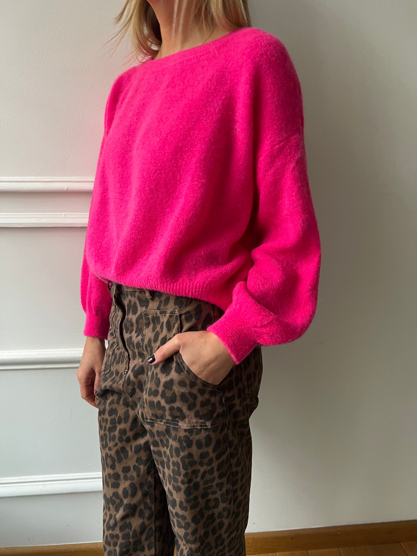 PINK SWEATER