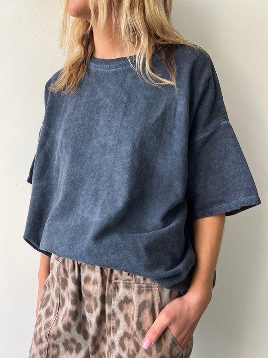 NAVY BLUE SWEATSHIRT