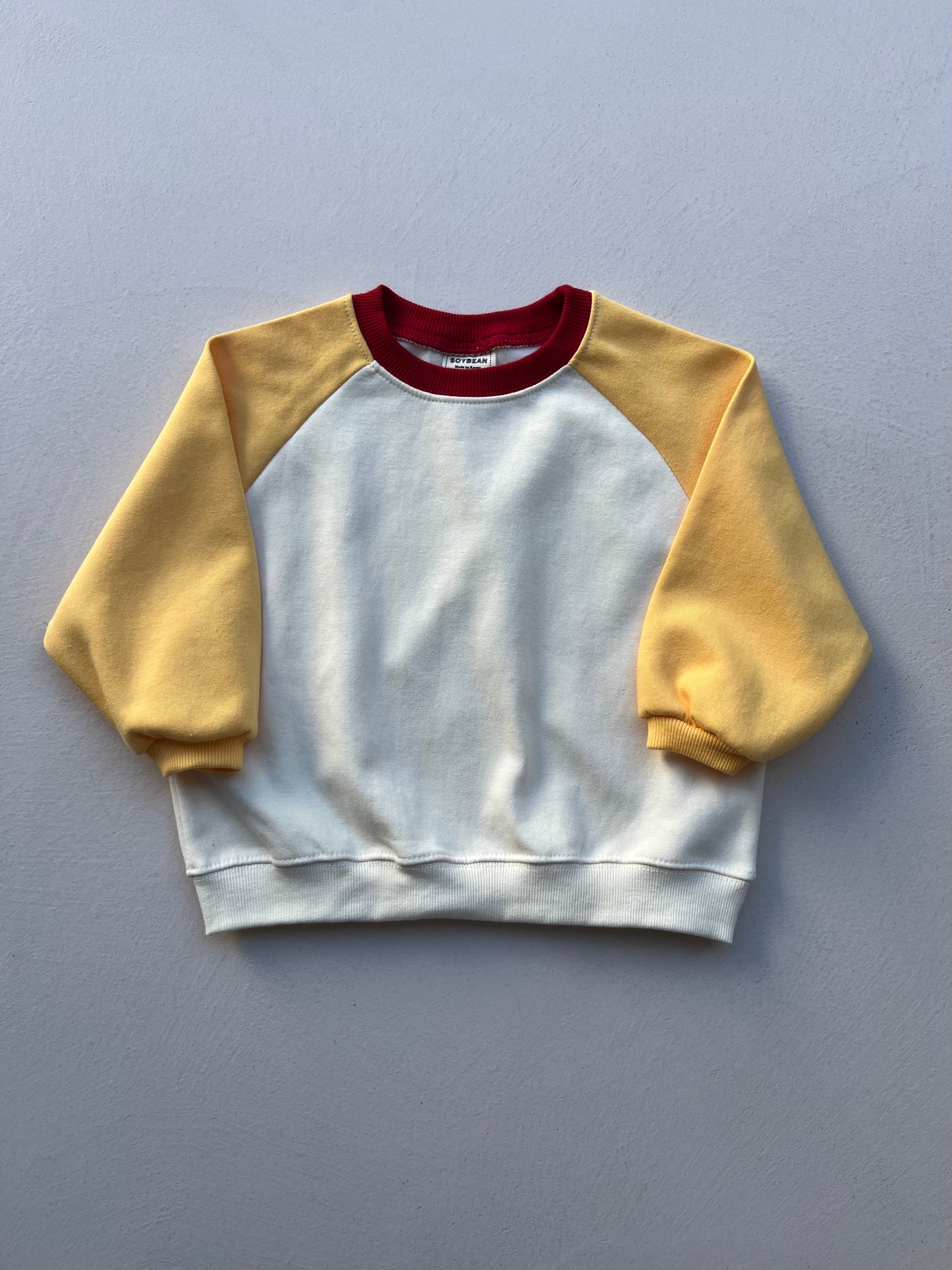 RAGLAN SWEATSHIRT