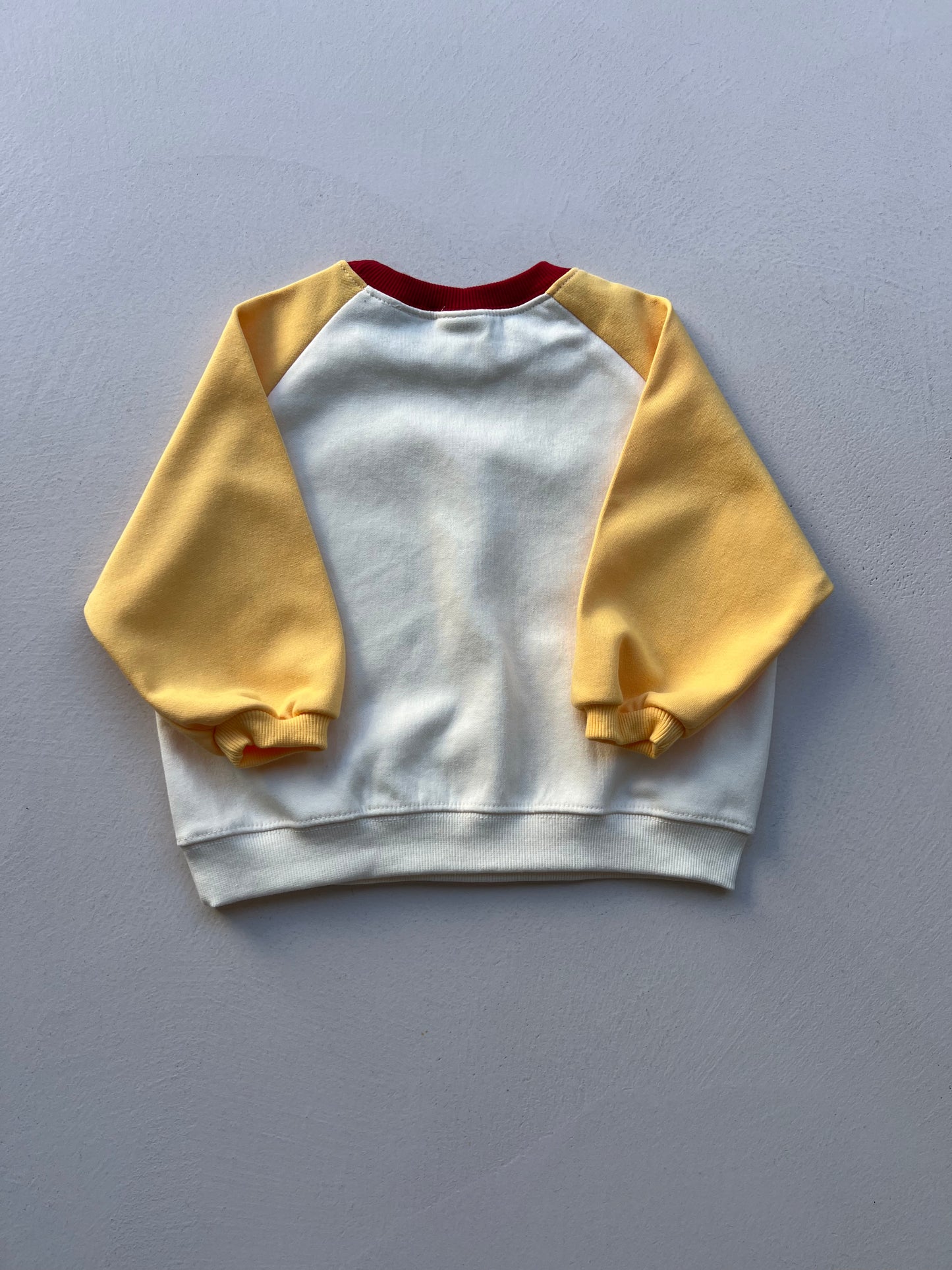 RAGLAN SWEATSHIRT