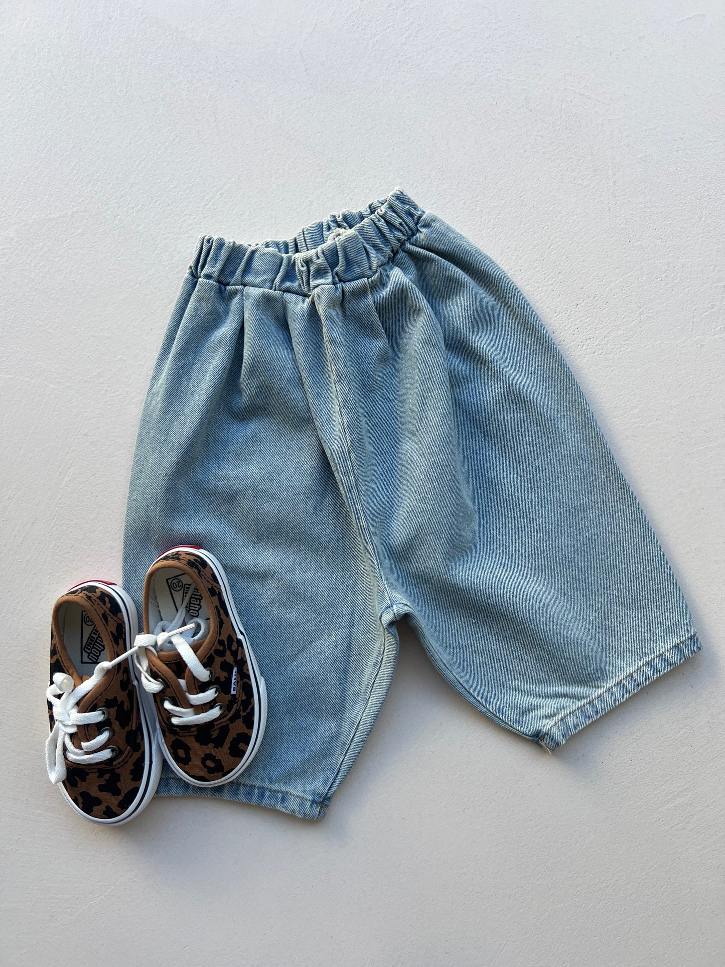 BLUE JEANS