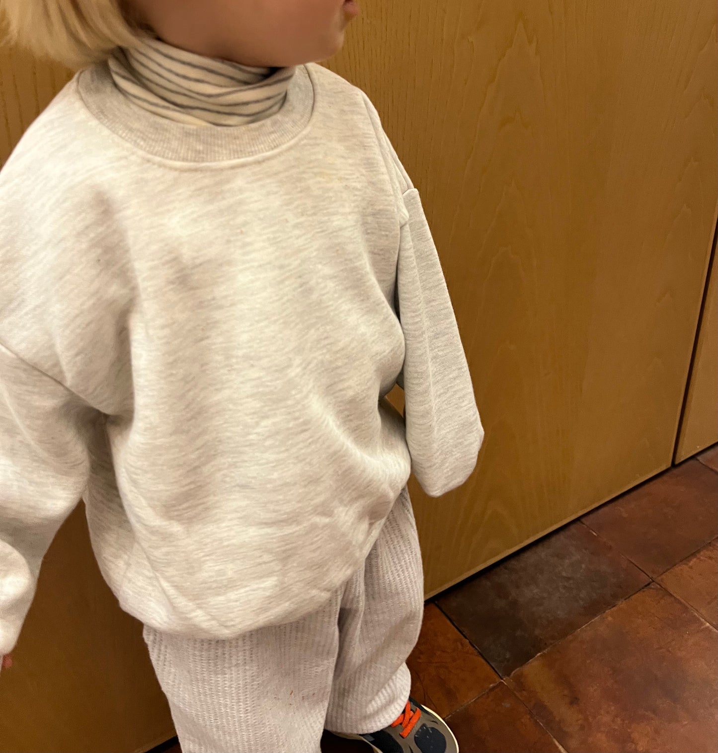 Basic sweatshirt