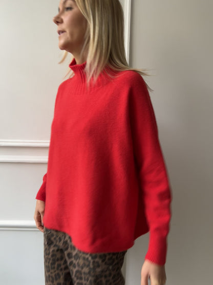 RED HIGH NECK SWEATER